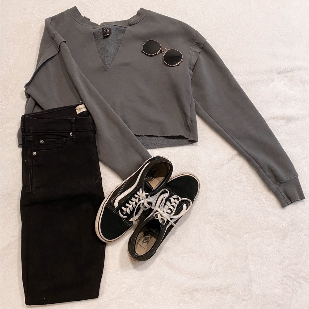 Grey cropped crew neck from Urban Outfitters. Size US XS but fits larger.